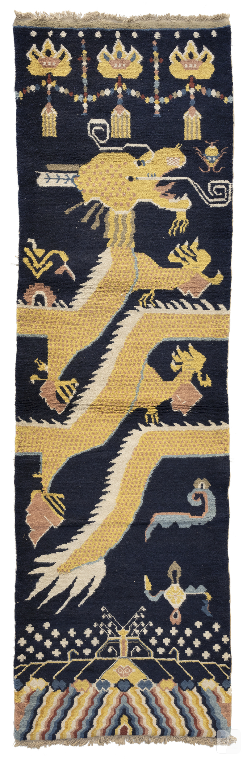 A pillar rug
